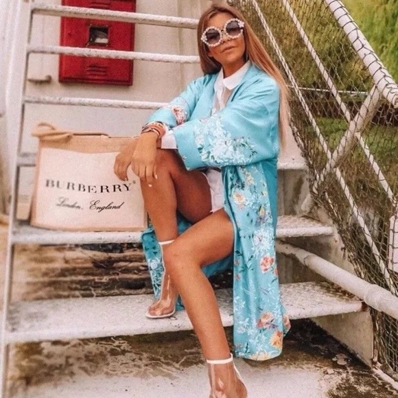 Zara Floral Print Kimono - Picture 6 of 8